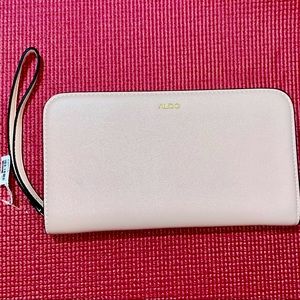 ALDO WRISTLET WALLET | Pastel Pink